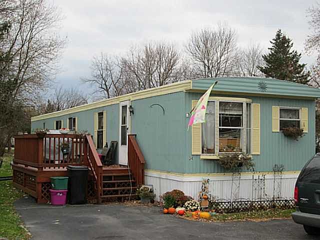 1st image of 34 Parkwood Ln