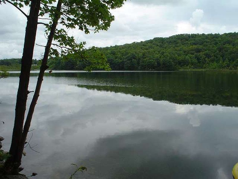 2nd image of 512 SCOTTS LAKE Road