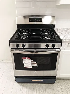 Rented by Eight Horse Realty | media 34