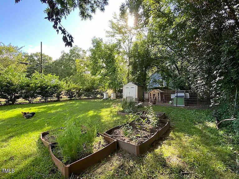 1201 Berkeley St — Photo 32