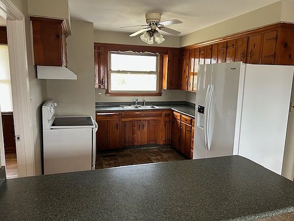 4th image of 11 Dalewood Dr
