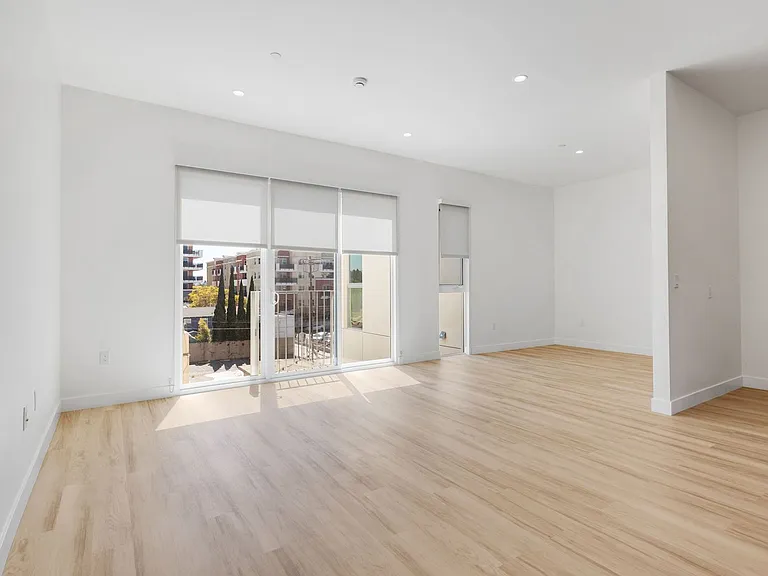 Uptown Lofts — Photo 30