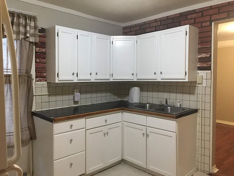 7006 Garesche Ave — Photo 21