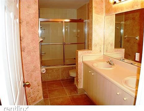 11732-@F1109422_501_16