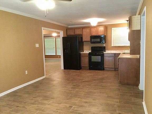 Kitchen-Keeping Room