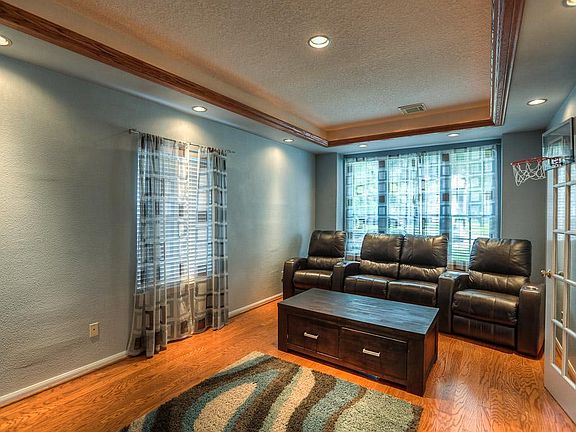 4th image of 2301 Piney Woods Dr