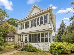1075 Burr St, Saint Paul, MN 55130