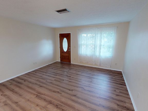 5th image of 3400 Melody Ln