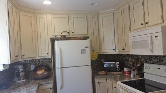 5th image of 274 Hammond Ave