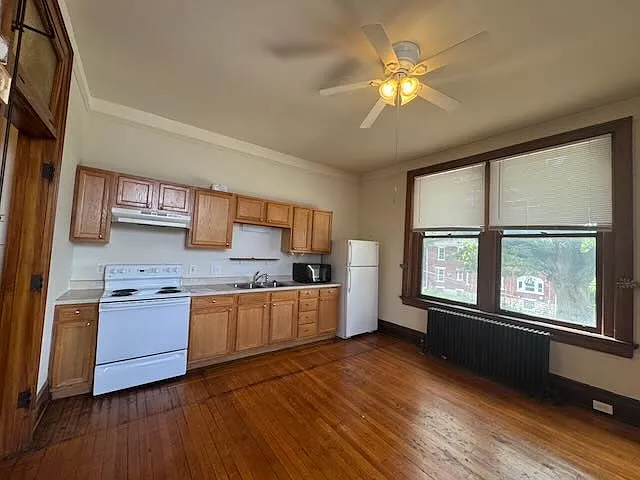 230 Rockdale Avenue, Unit 8 — Photo 3