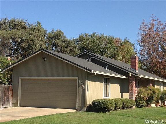 2nd image of 1025 Bradford Cir