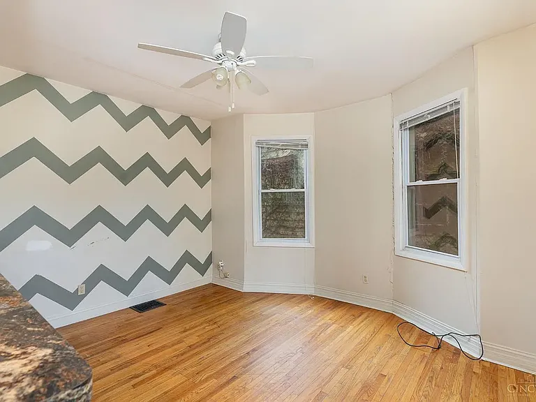 2341 Chickasaw St — Photo 5