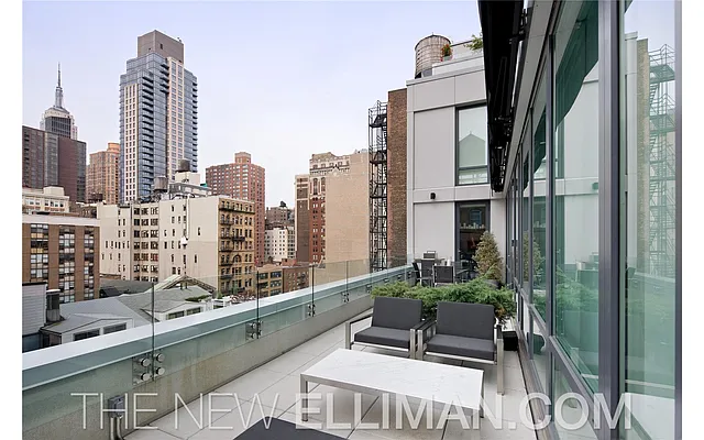 Sold by Douglas Elliman | media 21