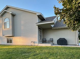 227 11th Ave S, Princeton, MN 55371