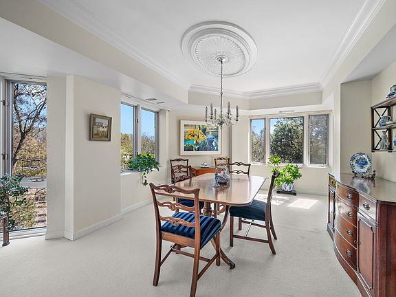5th image of 601 Mulberry Pl APT 3B