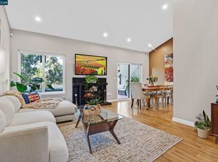 35 Sapphire Ct, Hercules, CA 94547