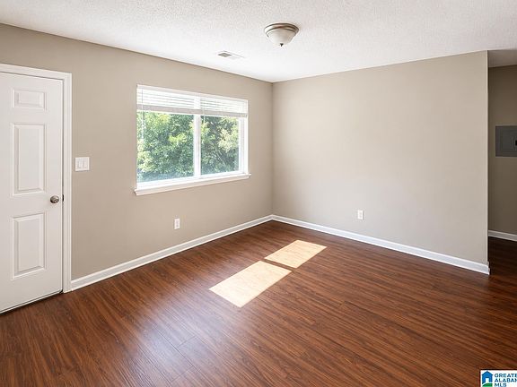 3rd image of 1850 17th Ct N