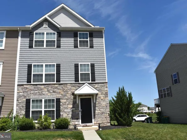 5100 Laurel Valley Ln, Enola, PA 17025