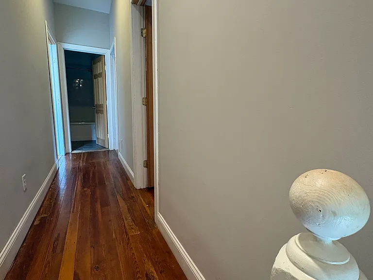 1203 W Johnson St — Photo 16