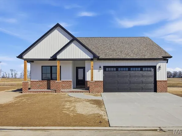 16639 Pembrooke Ct, Carlyle, IL 62231