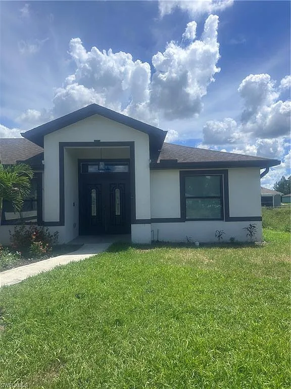 3 bed, 2.0 bath, 1438 sqft, $2,300 — Photo 1