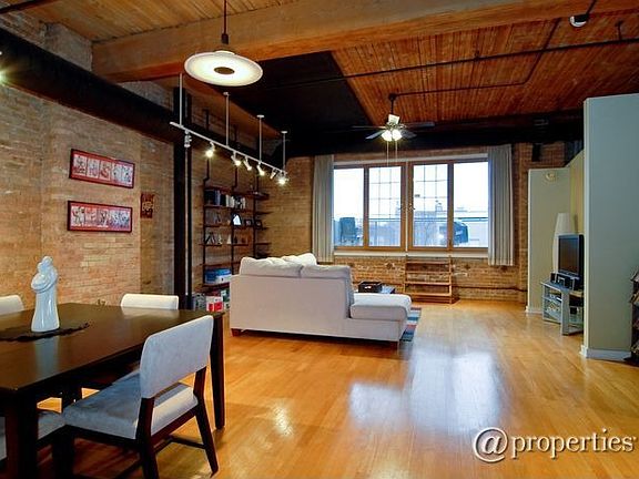 Living Room/Dining Room