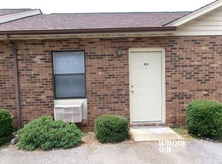 909 8th St NE #909, Hickory, NC 28601