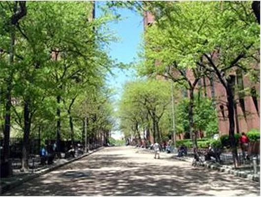 Rented by Douglas Elliman | media 37