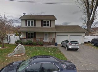 142 Paderewski Ave, Chicopee, MA 01013