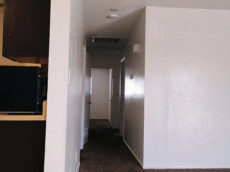 655 W Ashlan Ave #204 — Photo 7