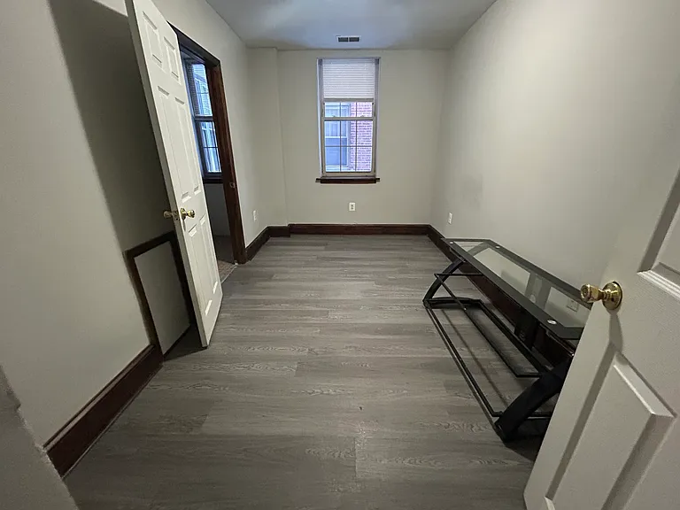 5101-21 Walnut St #2 — Photo 12