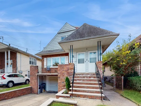 5 Briarwood Rd, Jersey City, NJ 07305