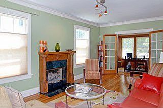 3rd image of 726 N Lombard Ave