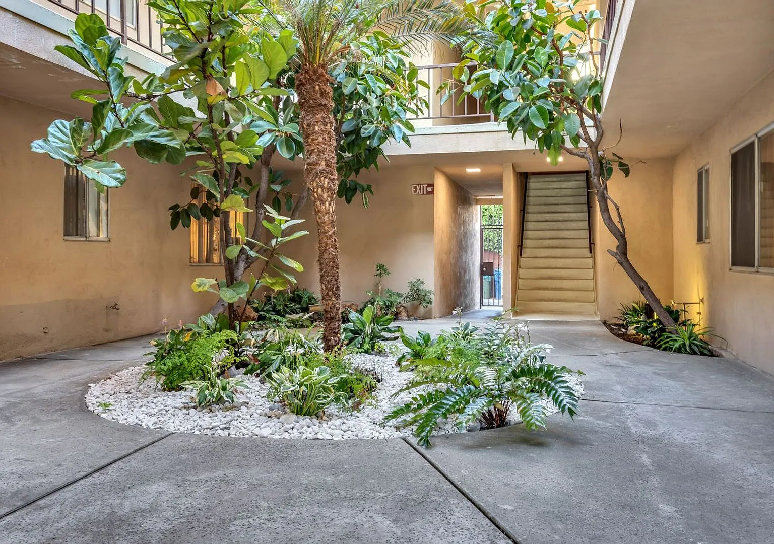 South Oakhurst Luxury Investments LLC — Photo 4