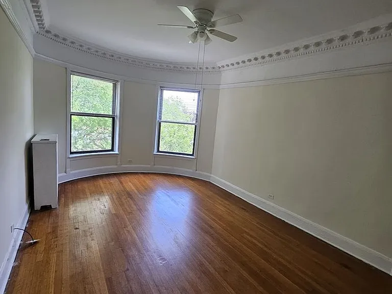 817 W Belle Plaine Ave #3F — Photo 3