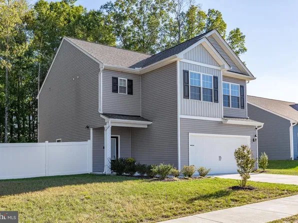 17258 Oliver Latney Ln, Bowling Green, VA 22427