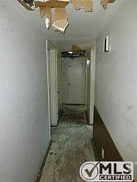 3rd image of 3705 Commonwealth Dr