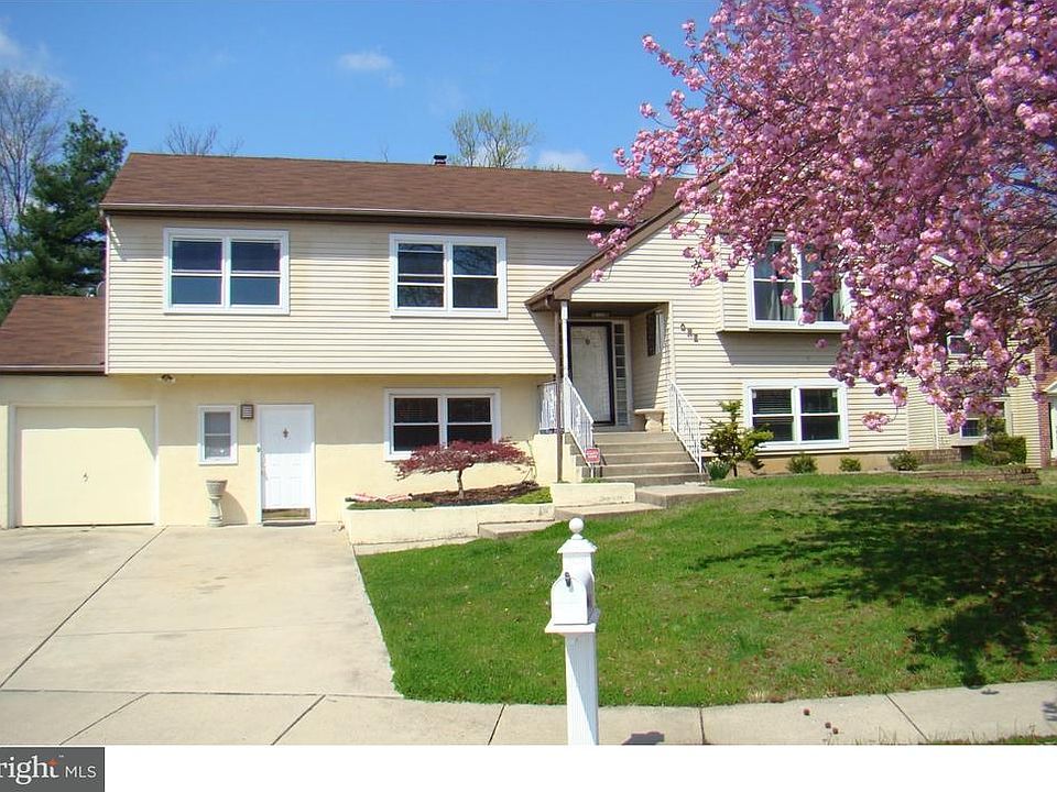 2nd image of 1 Chesterfield Ct