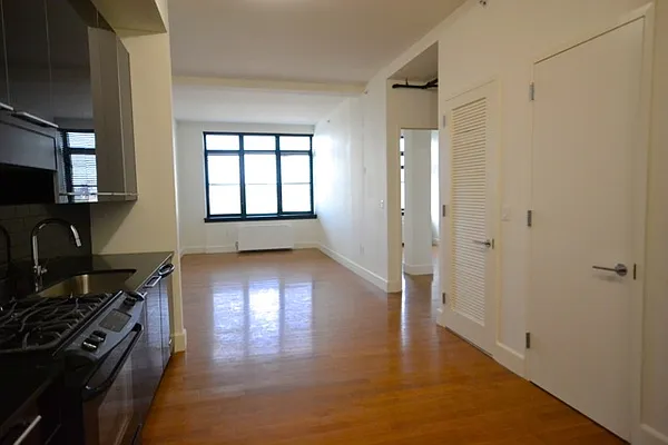 Rented by Bold New York | media 77