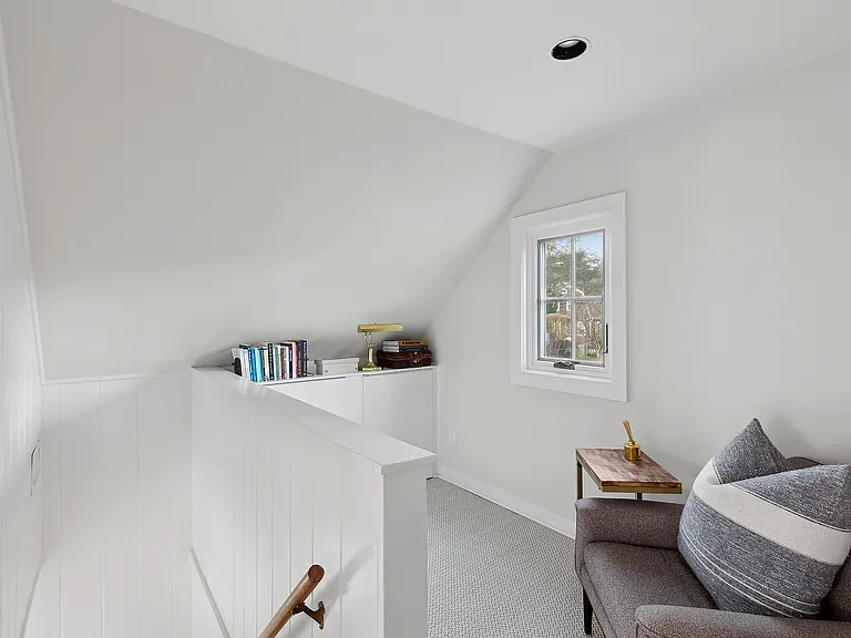 393 Hill St — Photo 12