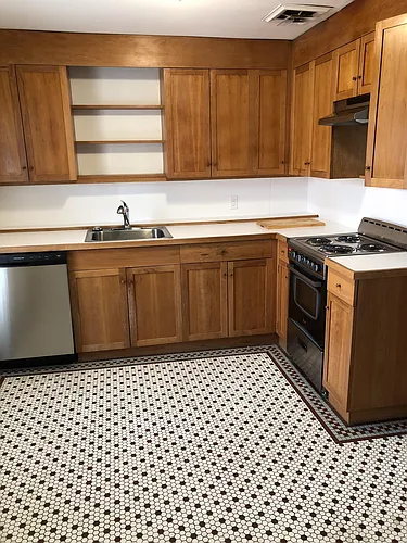 38 Windsor St Photo 1