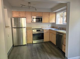 1045 SW Bertha Blvd APT 1, Portland, OR 97219