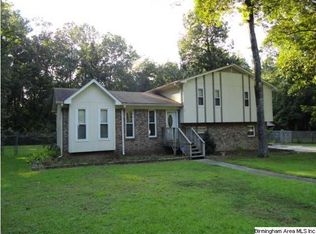 1300 Yellowleaf Ln, Maylene, AL 35114