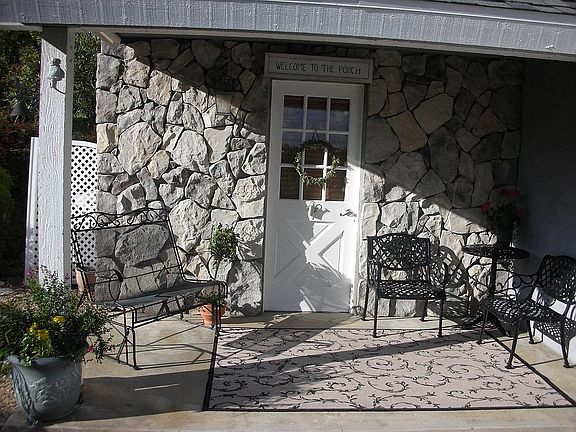Office Entrance/Porch