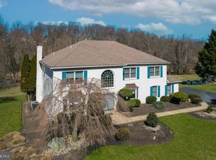 91 Bridgestone Rd, Feasterville Trevose, PA 19053