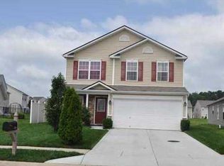 2466 Meadow Bend Dr, Columbus, IN 47201