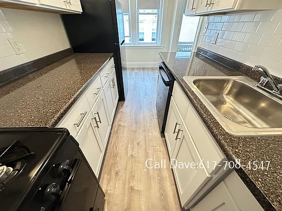 2nd image of 109 Brainerd Rd APT 9