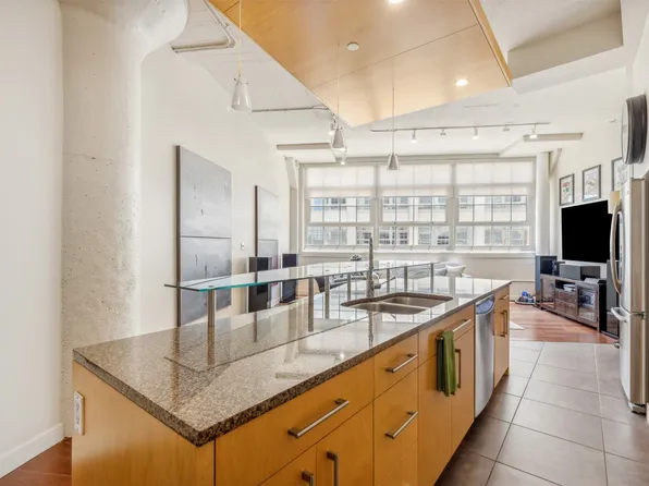 2600 W 7th St APT 1403, Fort Worth, TX 76107