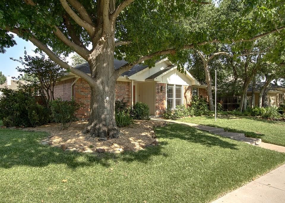 1st image of 109 Simmons Dr