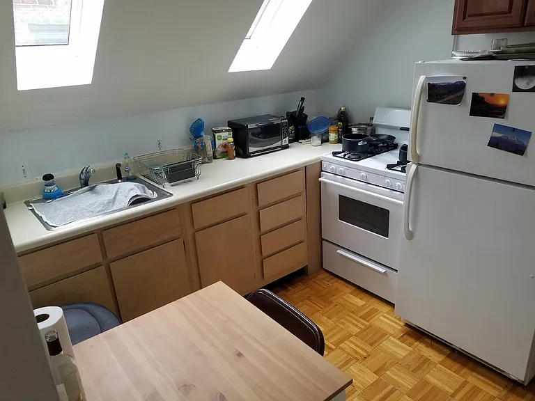 255 Hosea Ave #7 — Photo 4